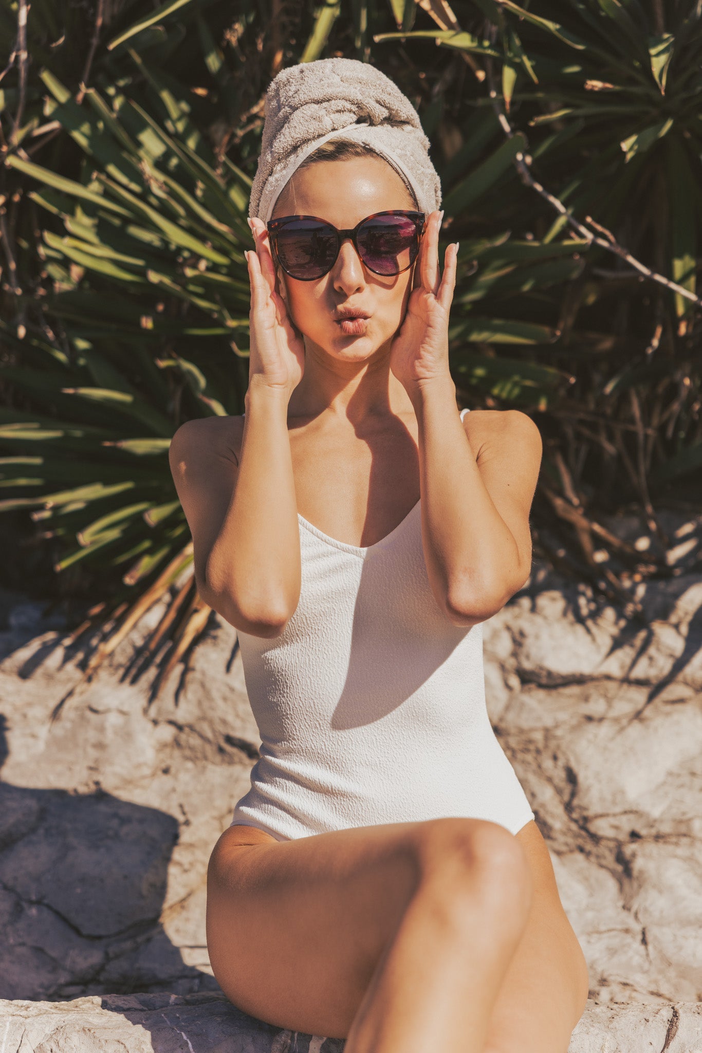 BALLET BLANCO SAMPLE SALE NO SE ACEPTAN CAMBIOS NI DEVOLUCIONES