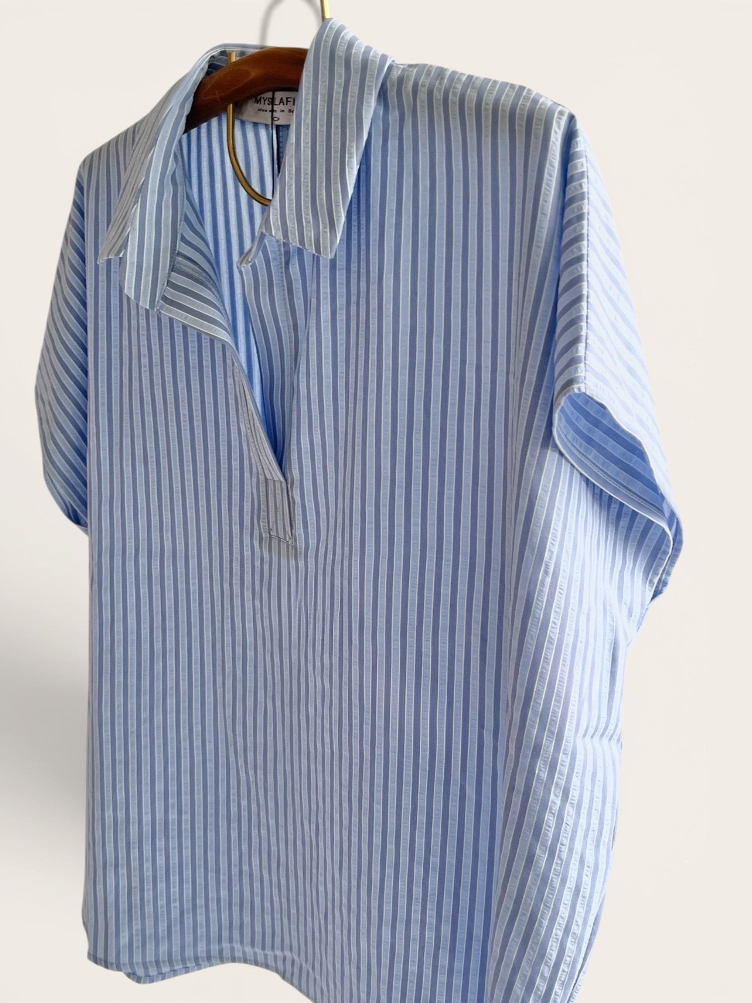 BLUSA BOYFRIEND RAYAS AZUL