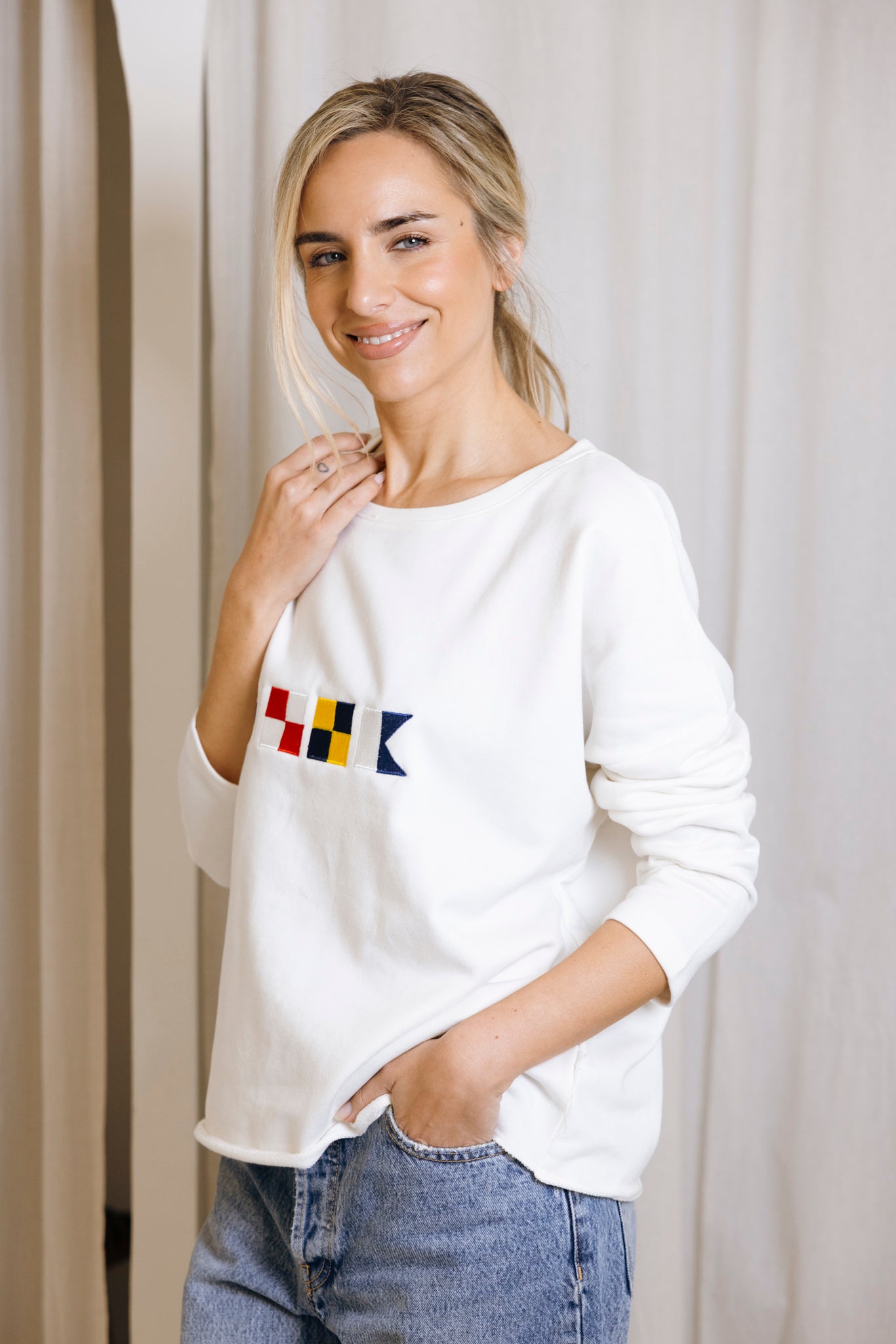SUDADERA BLANCA "SULA"