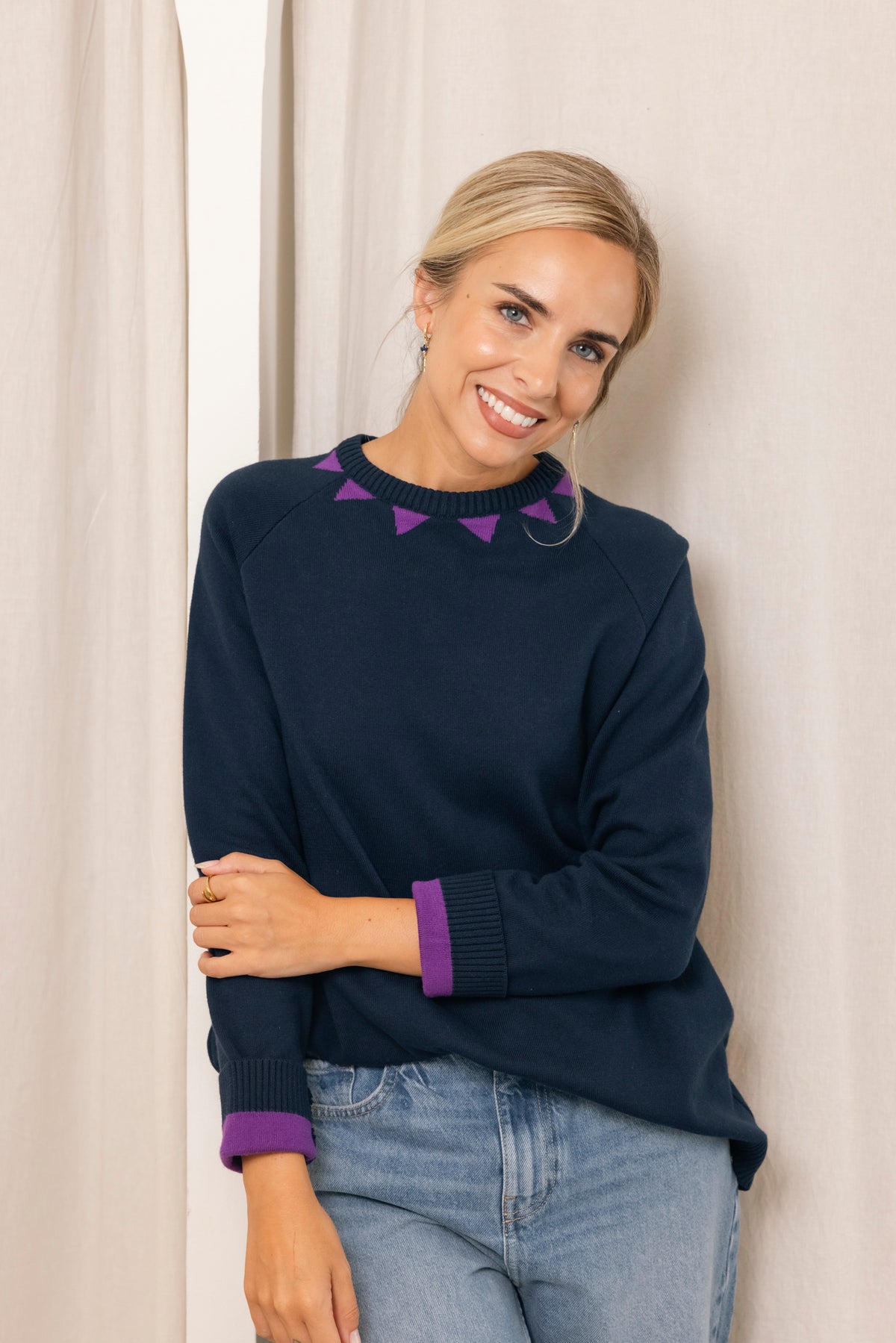 COSTWOLDS JERSEY BLUE PEAKS AND AUBERGINE PURPLE PEAKS