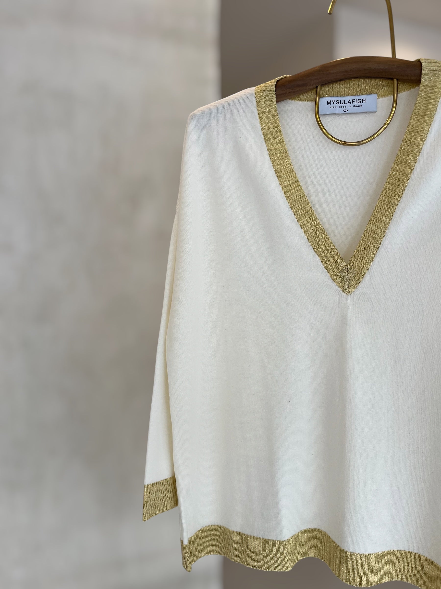 NUEVO JERSEY PIPER BLANCO CLOUD DANCER Y BRILLO ORO SUAVE