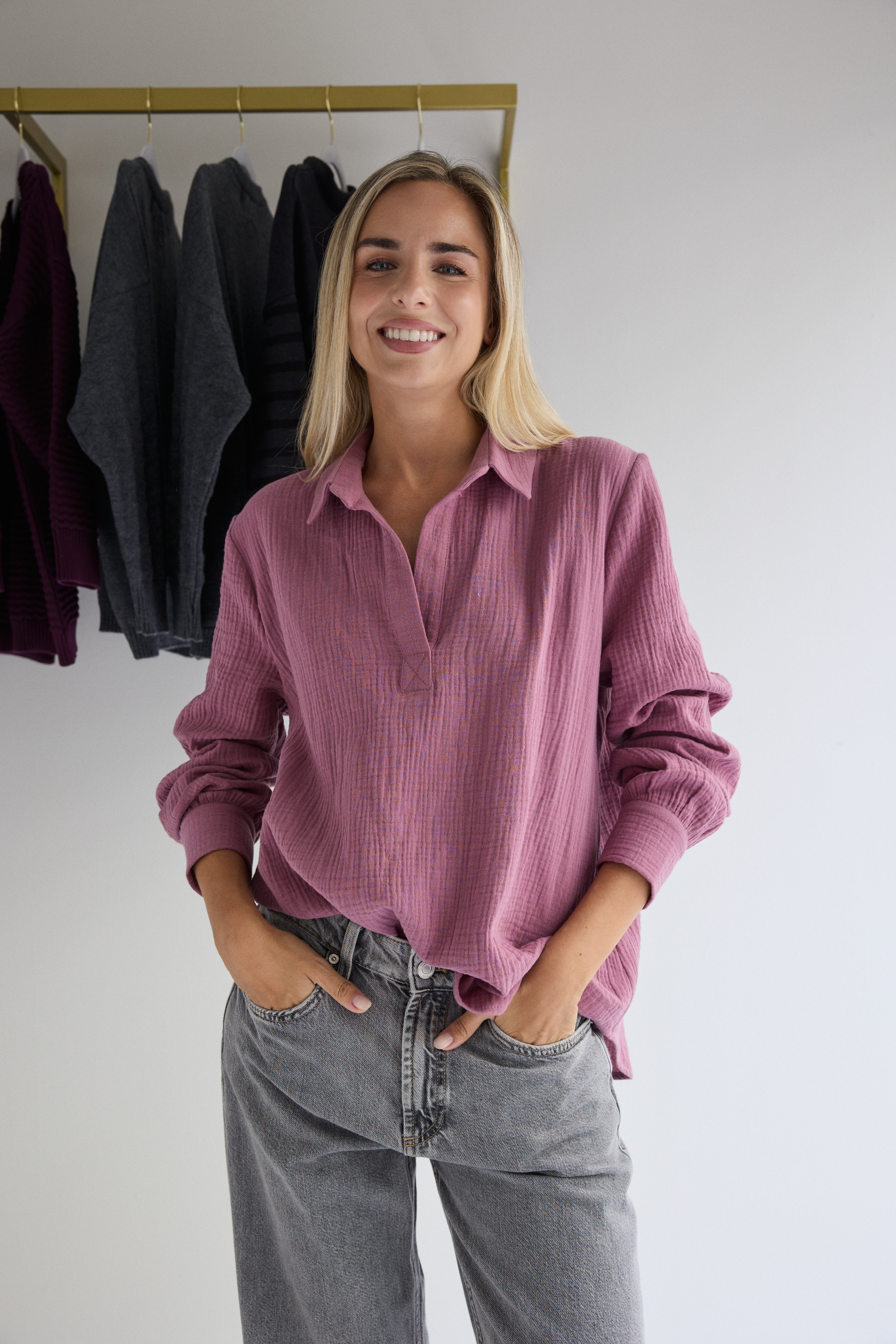 BLUSA COMILLAS COLOR CIRUELA