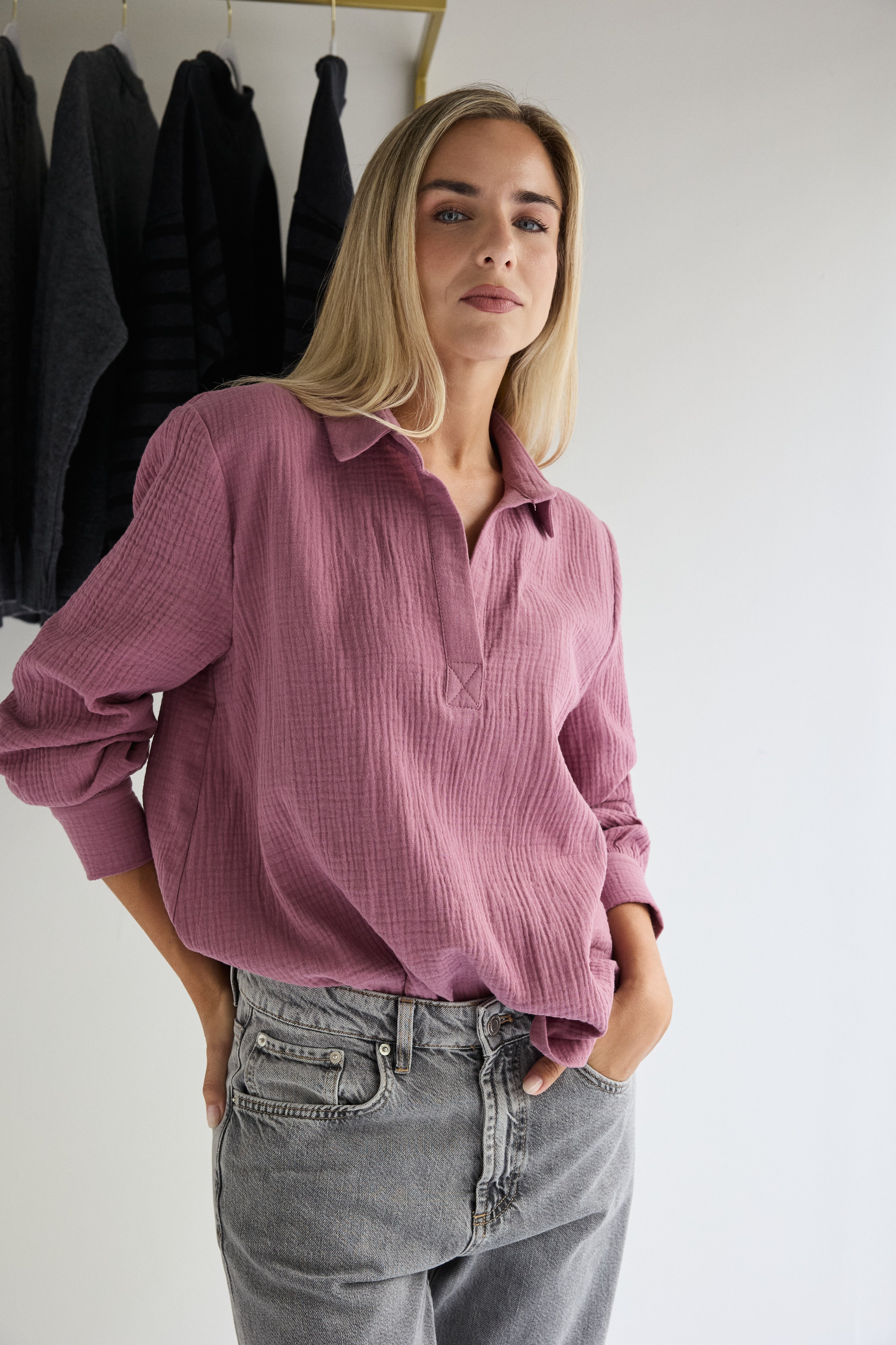 BLUSA COMILLAS COLOR CIRUELA