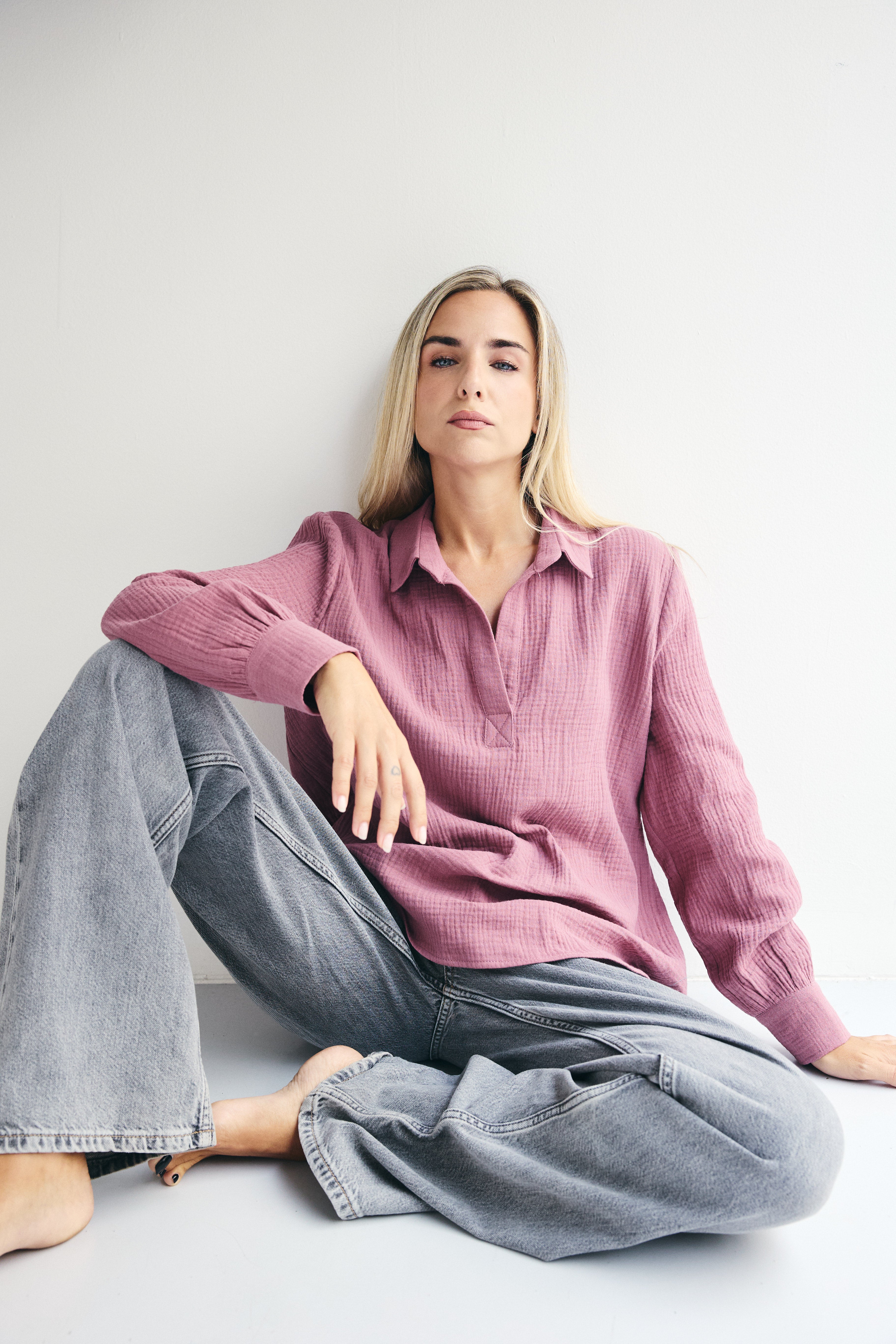 BLUSA COMILLAS COLOR CIRUELA