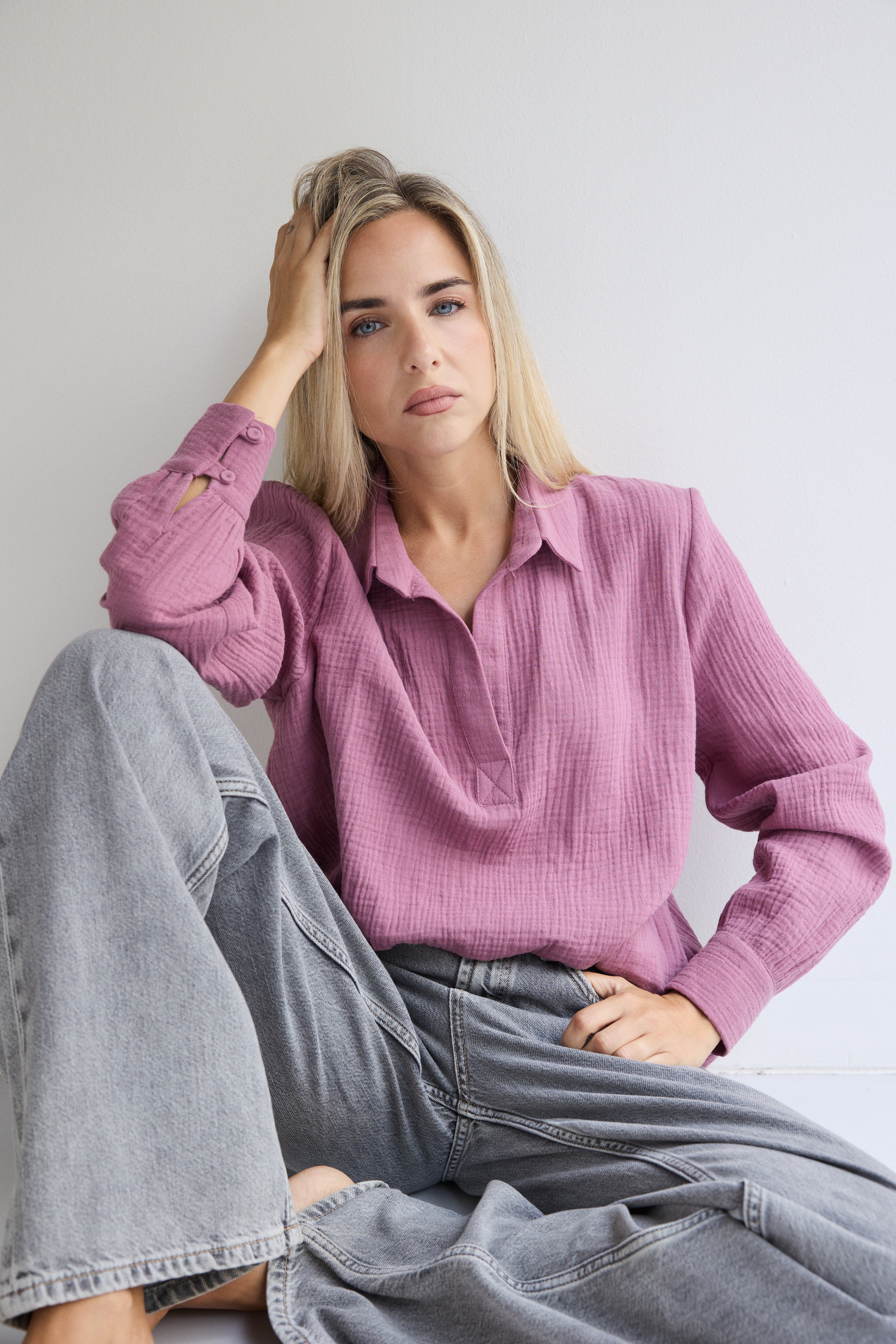 BLUSA COMILLAS COLOR CIRUELA