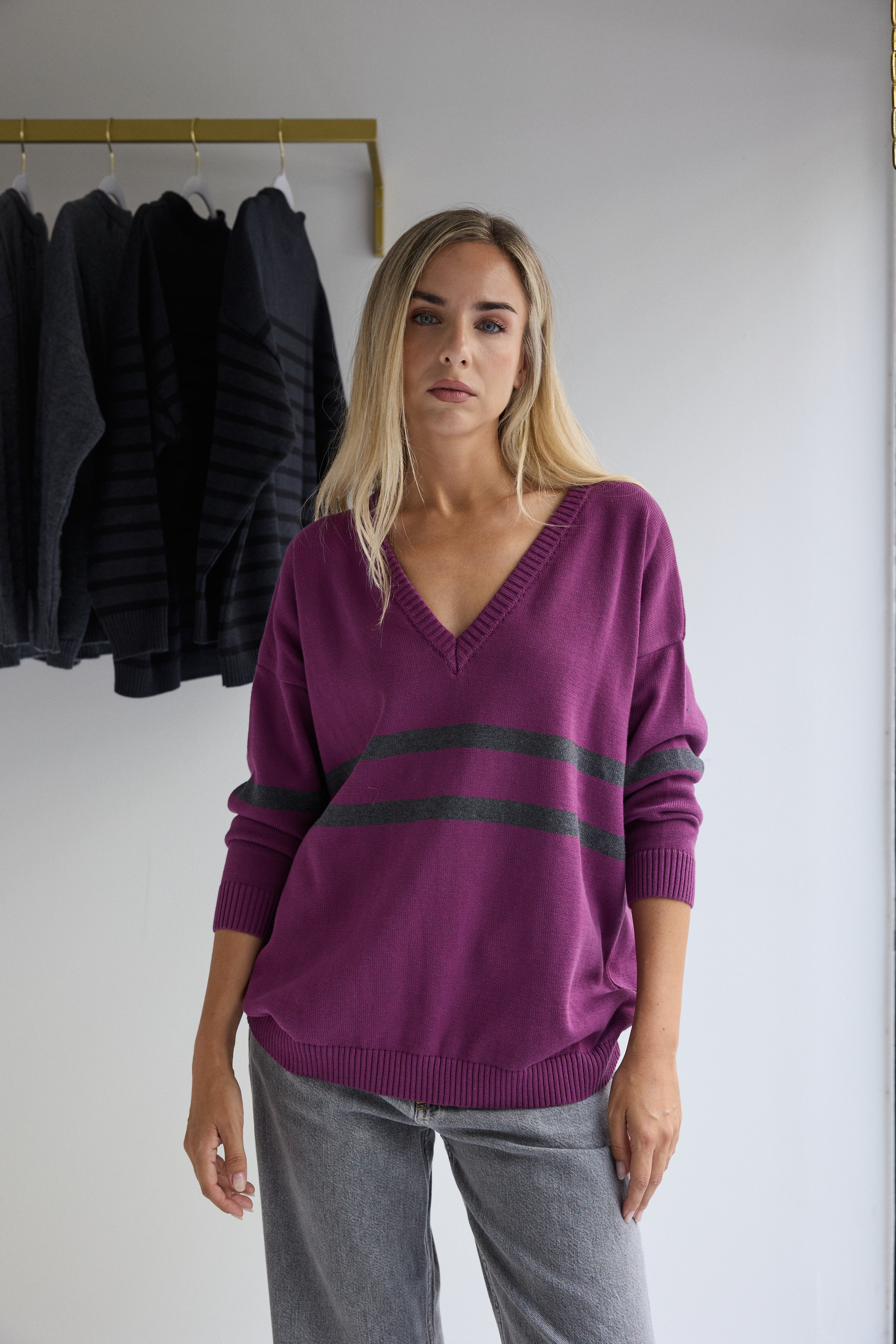 JERSEY ROCHELLE CIRUELA Y GRIS