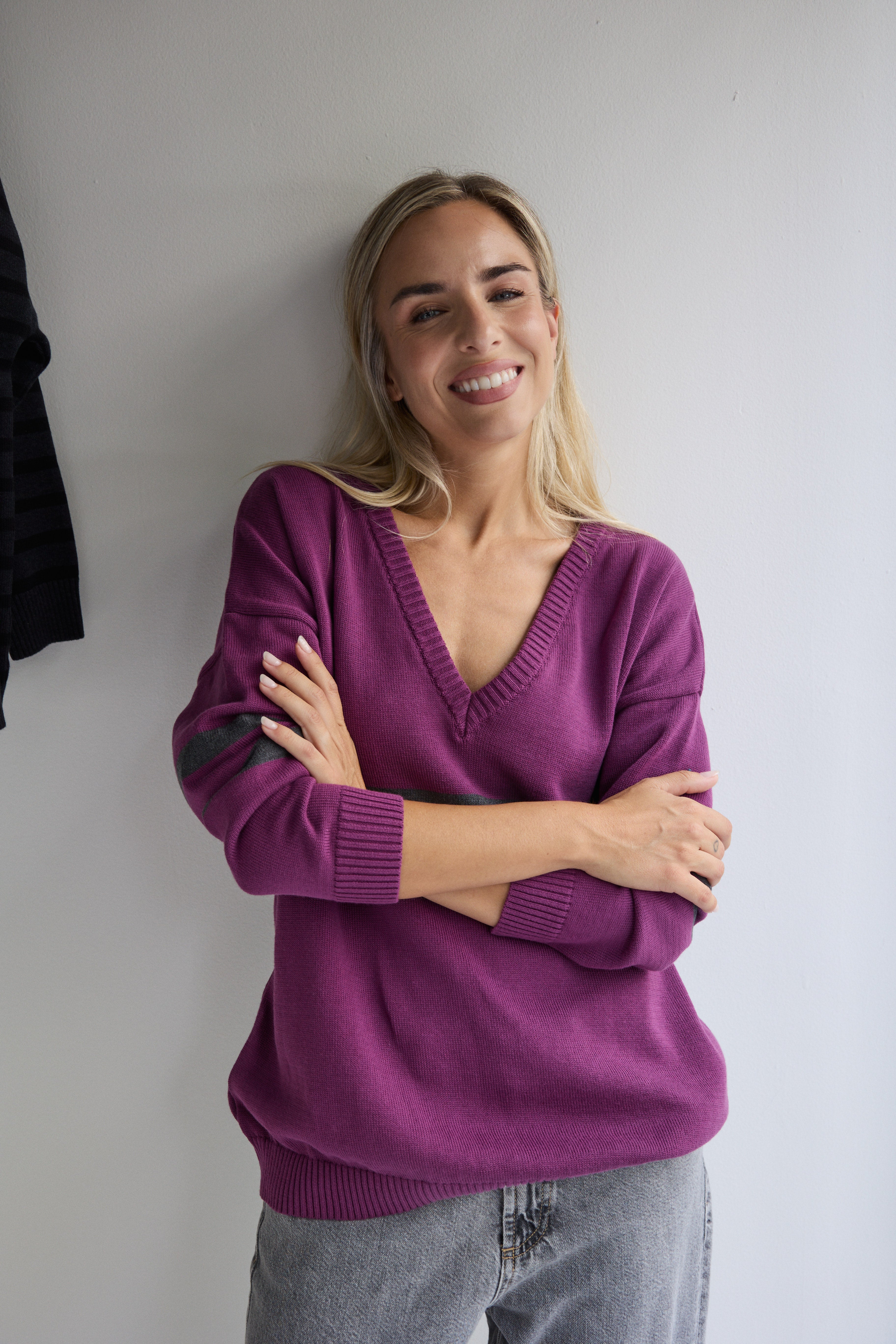 JERSEY ROCHELLE CIRUELA Y GRIS
