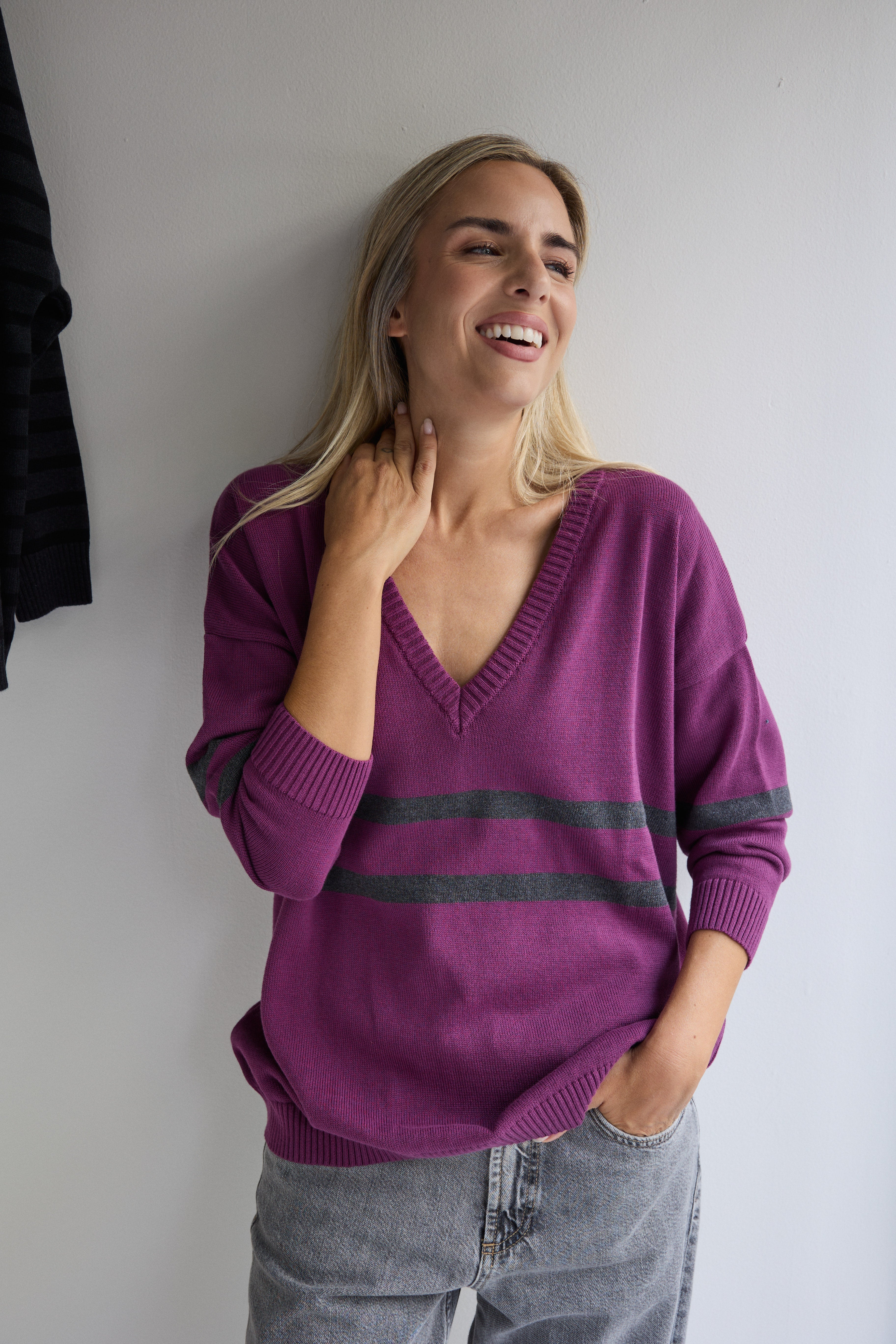 JERSEY ROCHELLE CIRUELA Y GRIS