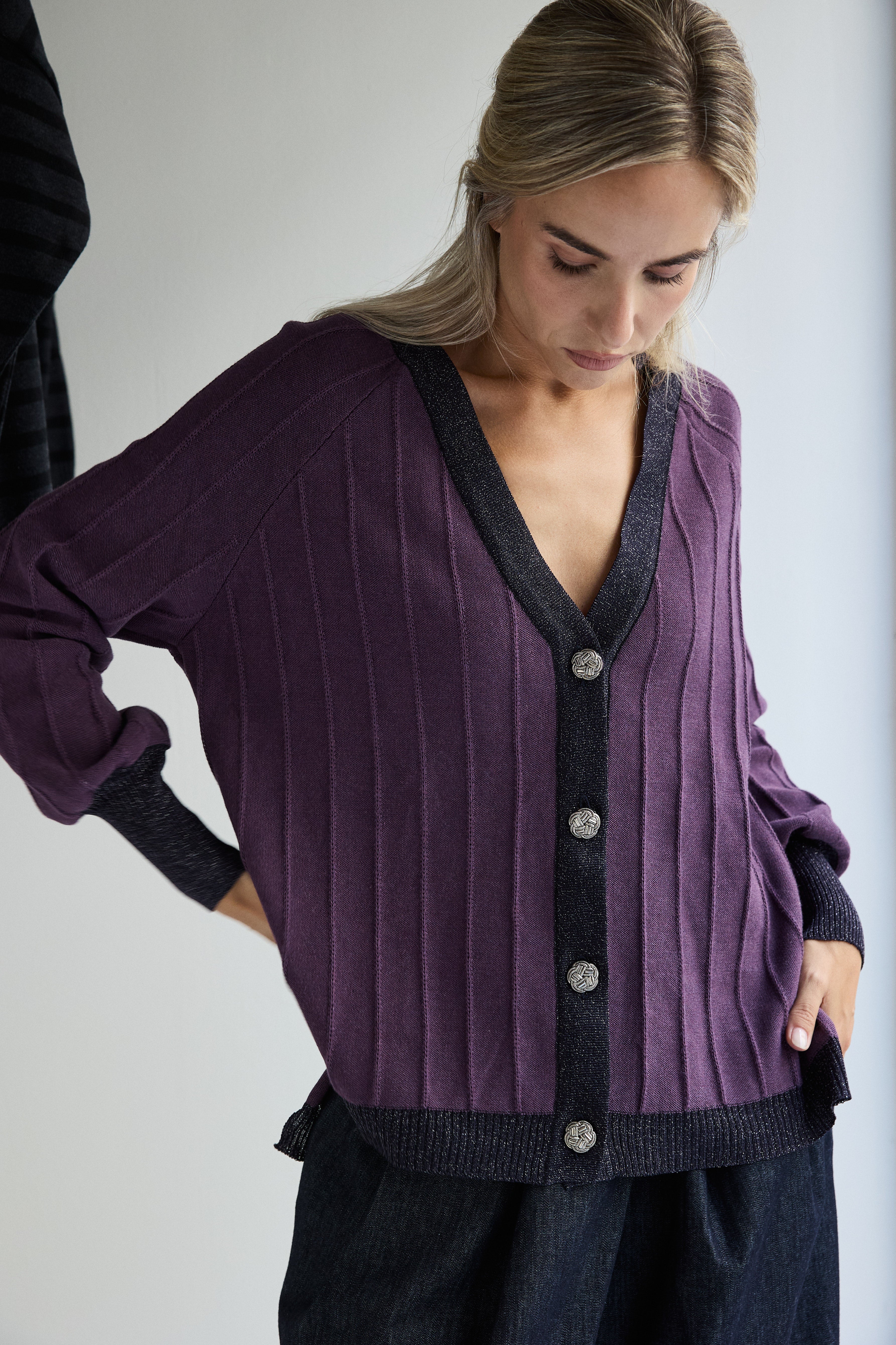 CARDIGAN PROVENZA BERENJENA