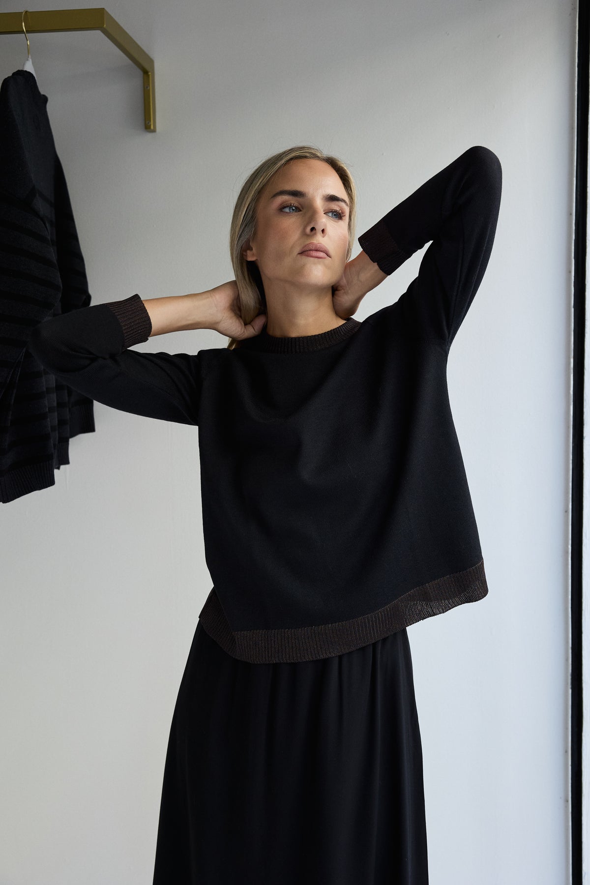 JERSEY LANA MERINO Y LUREX  PIPER NEGRO Y CHOCOLATE